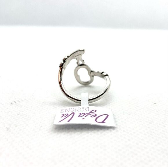 Adjustable Silver Plated Skeleton Key Ring - Picture 5 of 8